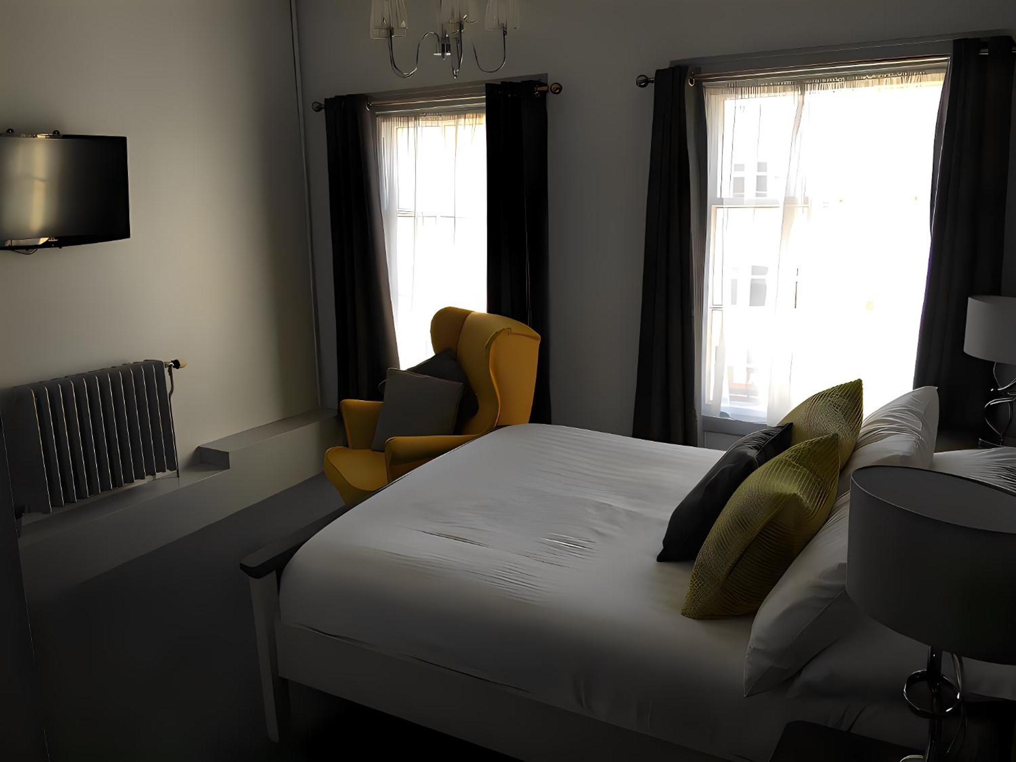 The Star Hotel Southampton Room photo