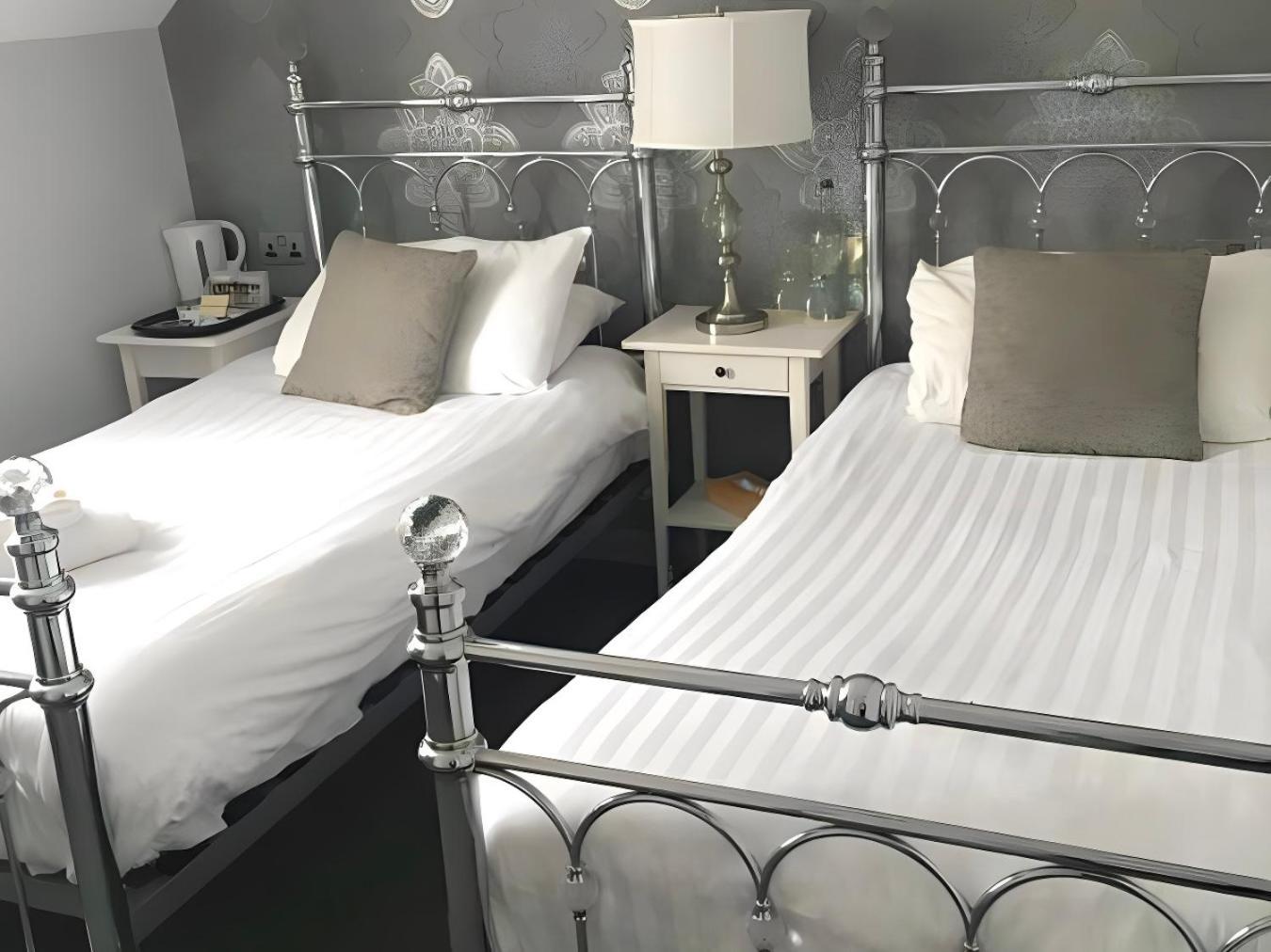 The Star Hotel Southampton Room photo